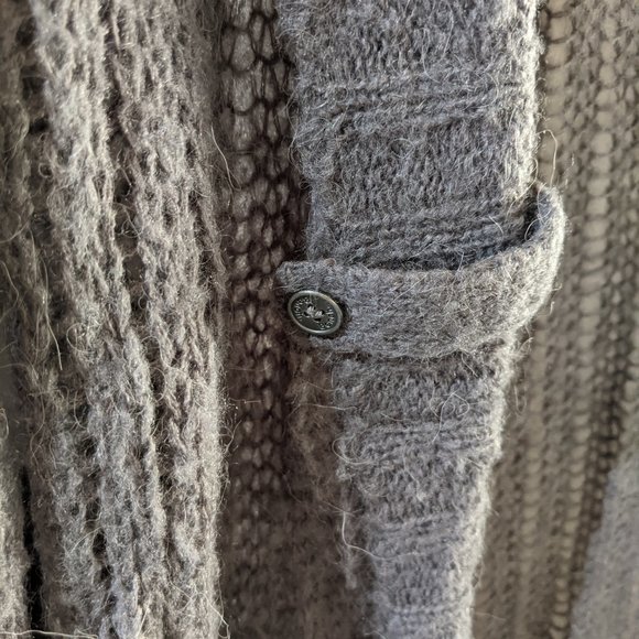Bench Cardigan - Picture 3 of 5